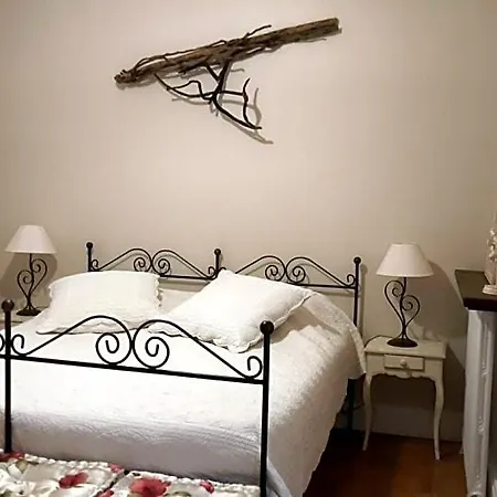 Moulin De Benedicty Bed & Breakfast