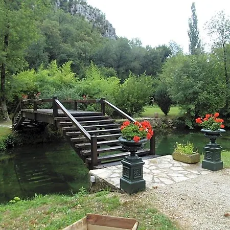 Moulin De Benedicty Bed & Breakfast Vers (Lot)