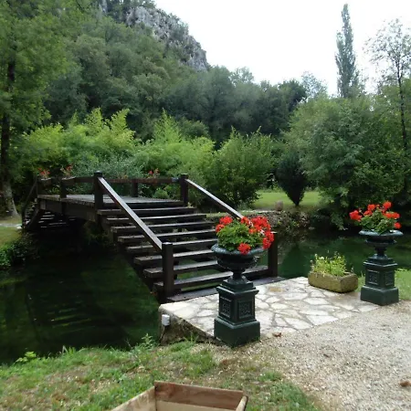 Moulin De Benedicty Bed & Breakfast 3*