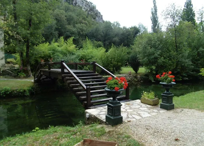 Moulin De Benedicty Bed & Breakfast 3*